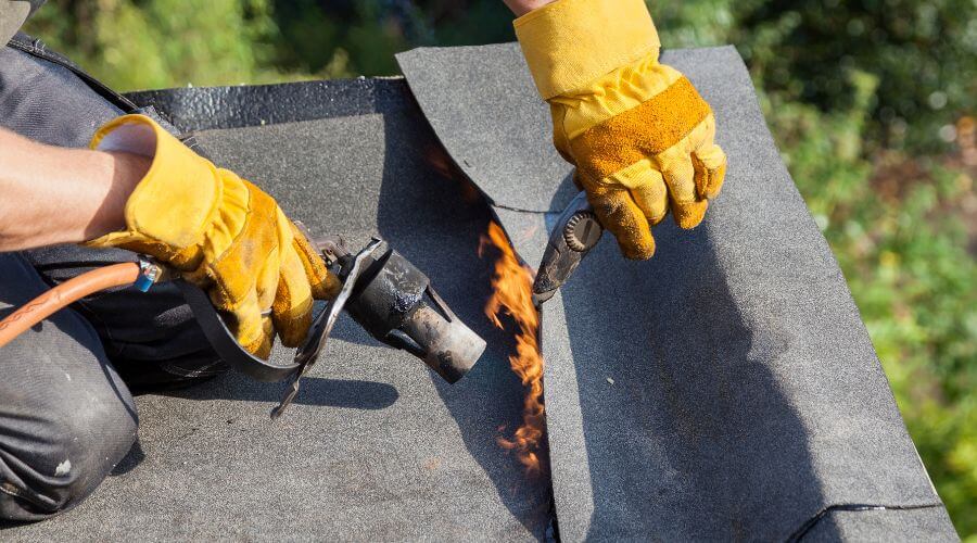 Professional Flat Roofing Installation in Lincoln City, OR